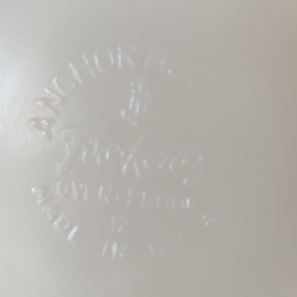 Vintage Set of 2 Fire King Iridescent Peach Bowls - Picture 4 of 6